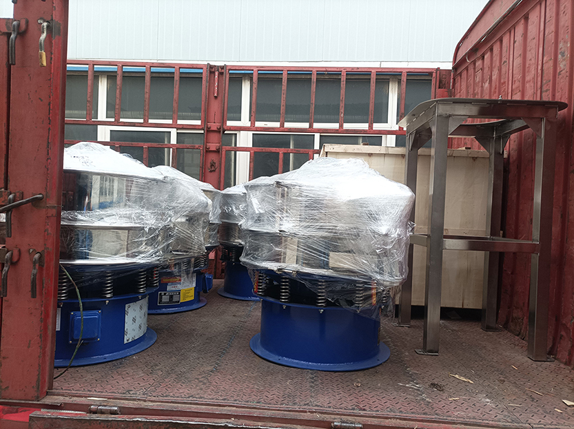四臺旋振篩發(fā)貨
