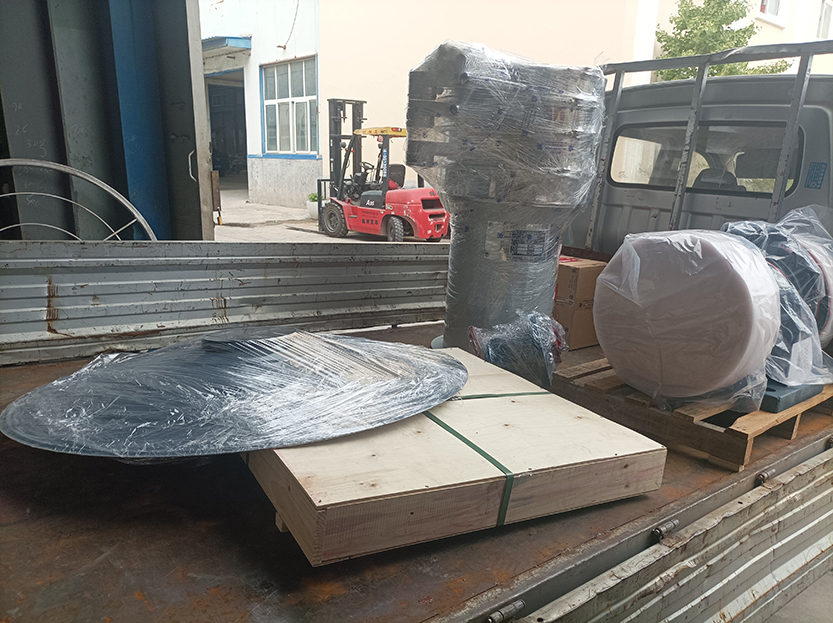 電機、上蓋、網(wǎng)架、旋振篩發(fā)貨