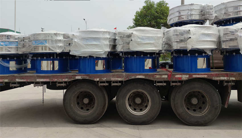 福建某公司訂購的康振機(jī)械振動篩30臺用于化工行業(yè),于昨天由專車發(fā)出,預(yù)計(jì)三天后到達(dá),請注意查收,