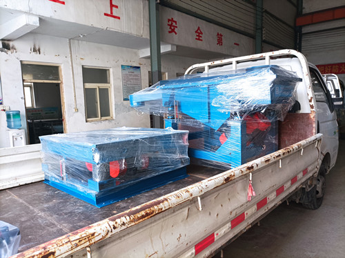 直線篩和振動(dòng)平臺(tái)發(fā)貨