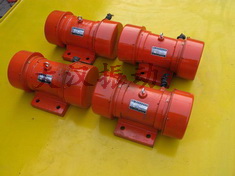 YZS振動電機(jī):激振能力強(qiáng)，拆卸方便。