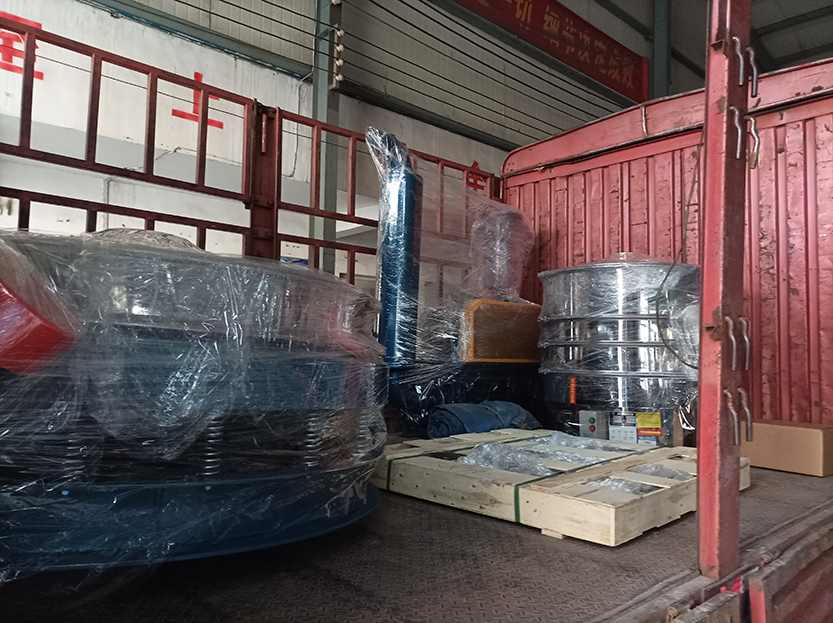 超聲波旋振篩、網(wǎng)架、1.5米直排篩發(fā)貨