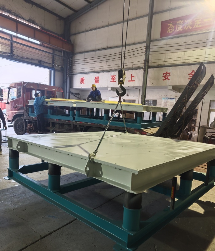 客戶定制第二批振動(dòng)平臺(tái)發(fā)貨